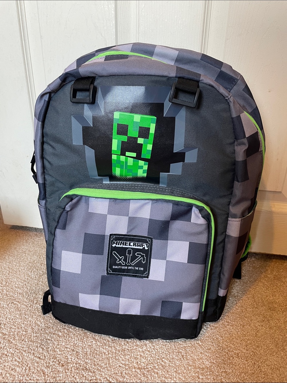 NWOT Official Minecraft Creeper Backpack